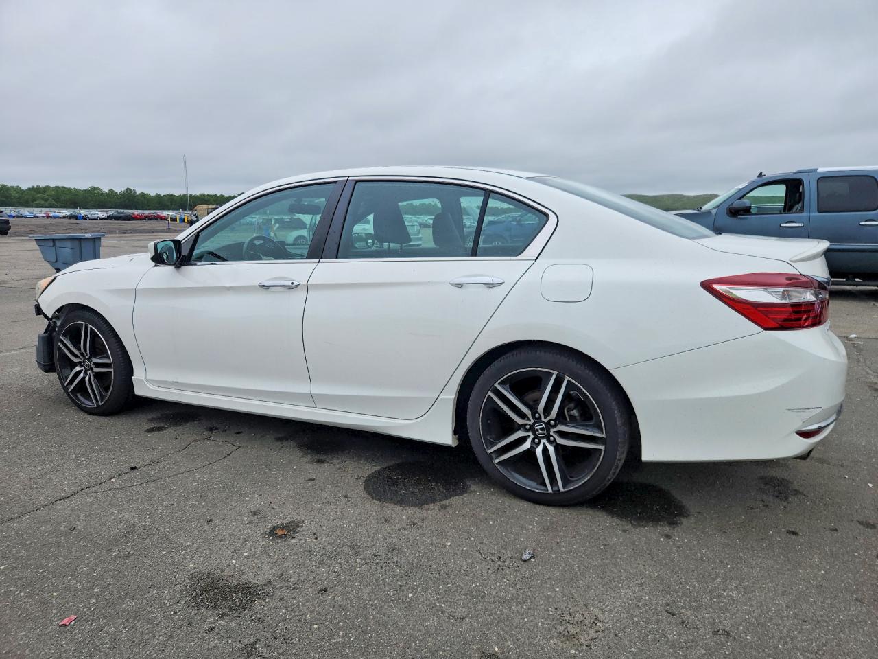 2017 HONDA ACCORD SPORT — снимка 2