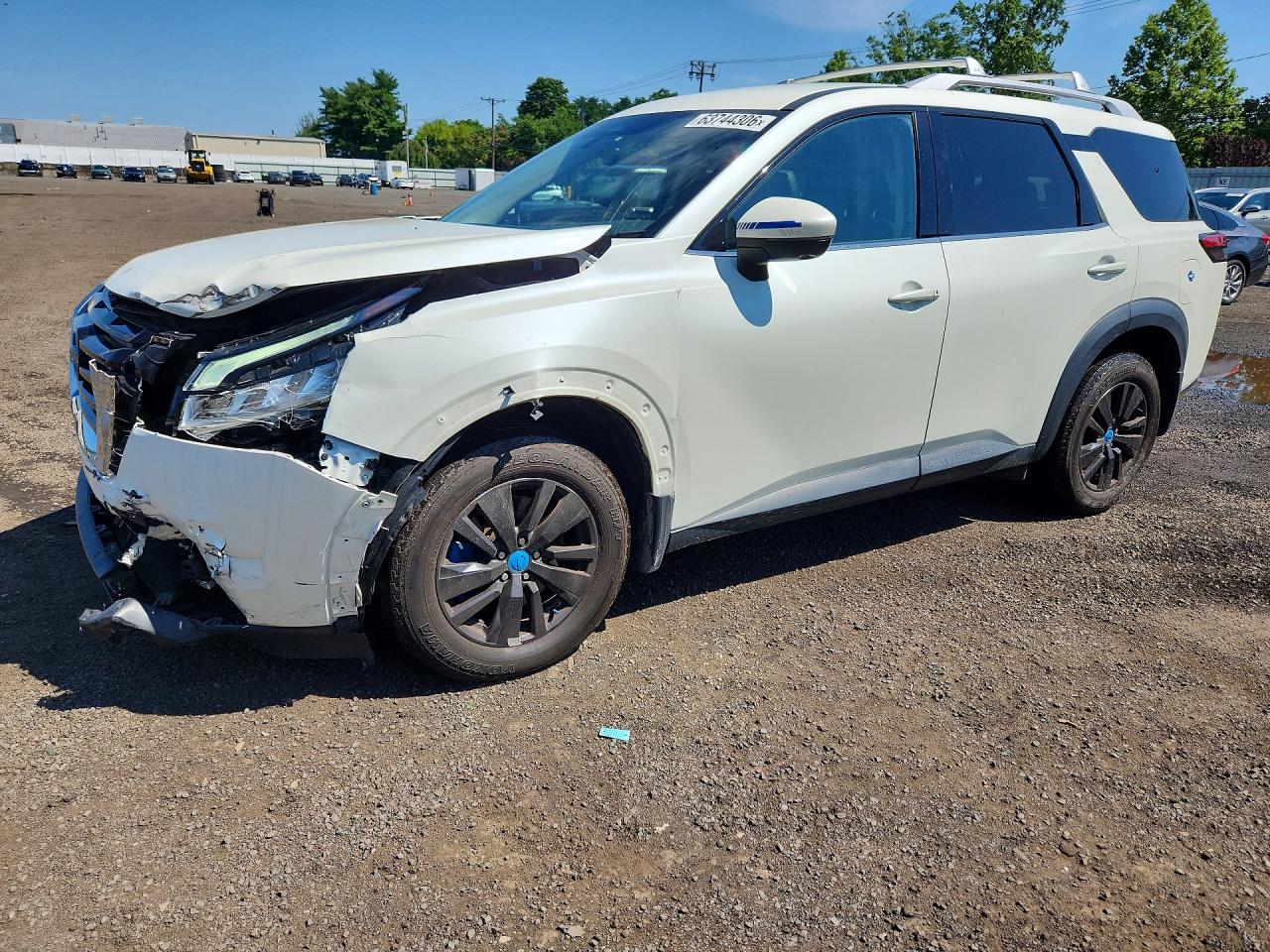 2023 NISSAN PATHFINDER SL