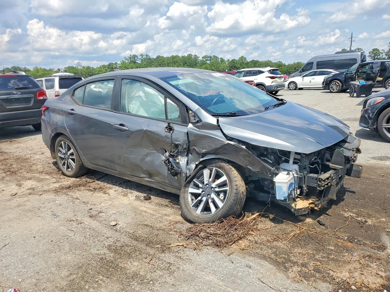2021 NISSAN VERSA SV — снимка 4