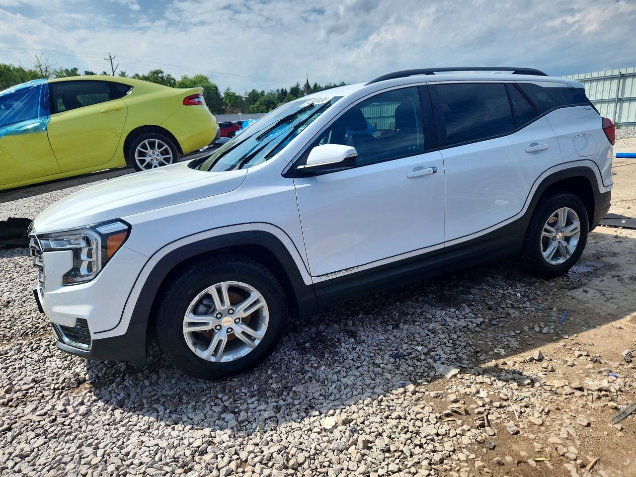 2023 GMC TERRAIN SLE