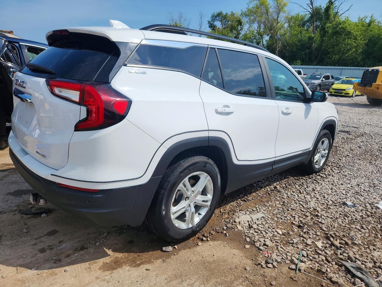 2023 GMC TERRAIN SLE — снимка 3