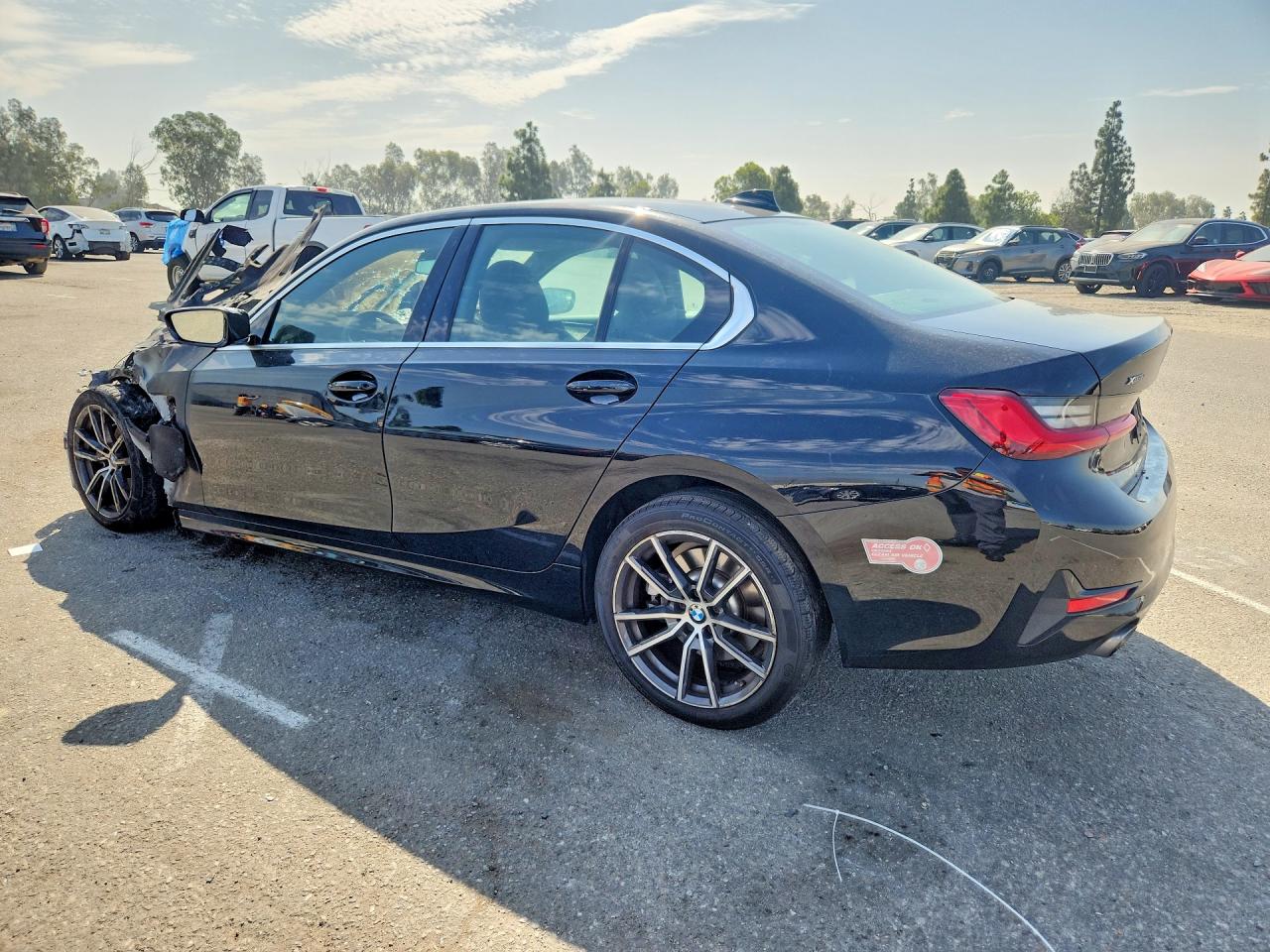 2021 BMW 330XE — снимка 2