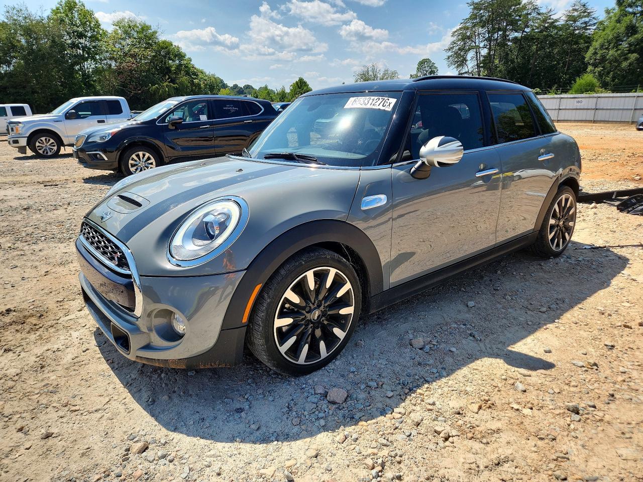2016 MINI COOPER S