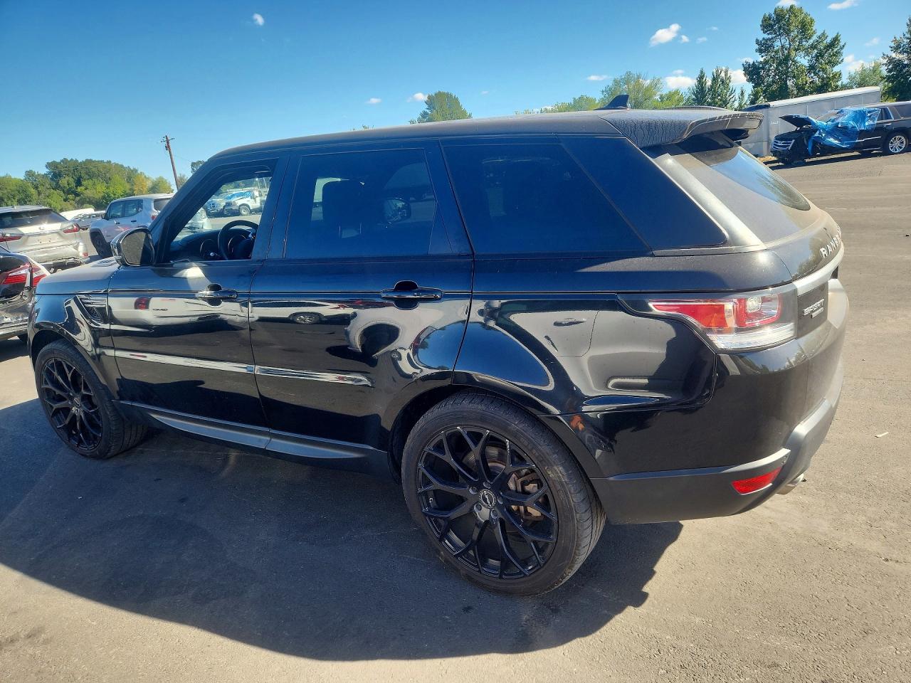 2015 LAND ROVER RANGE ROVER SPORT SE — снимка 2