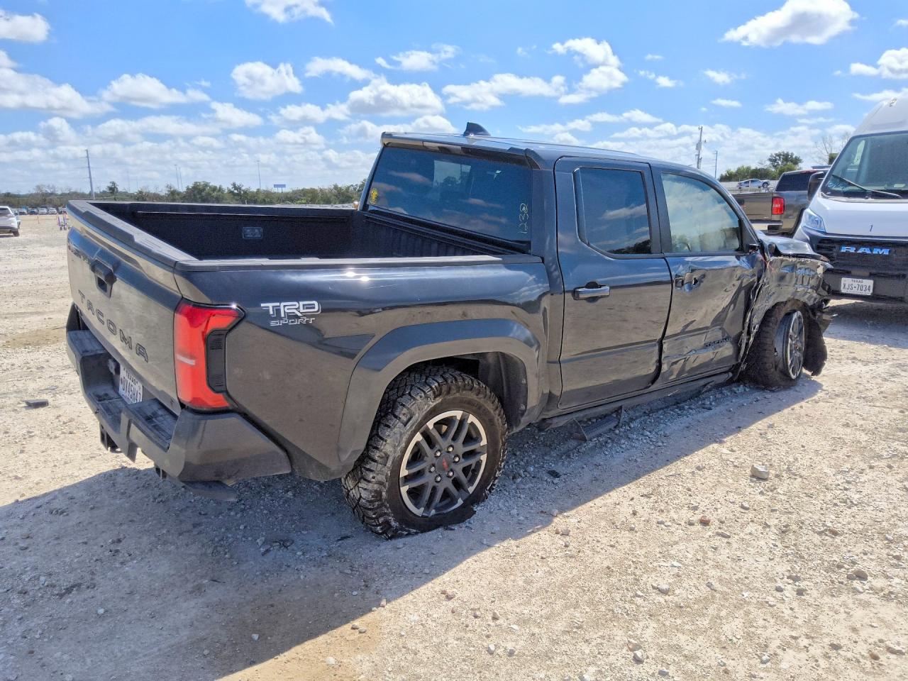 2025 TOYOTA TACOMA TRD SPORT — снимка 3