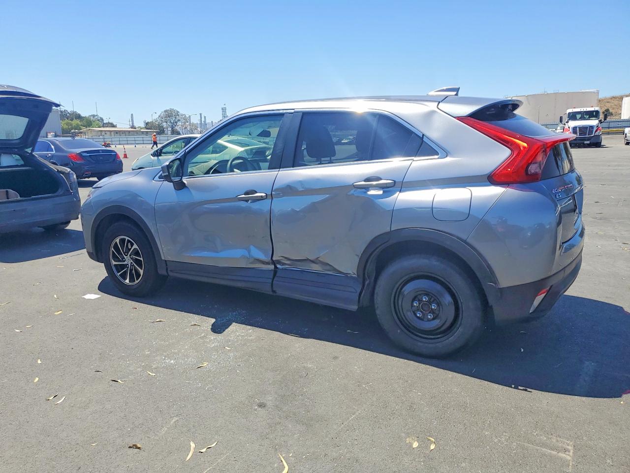 2020 MITSUBISHI ECLIPSE CROSS ES — снимка 2