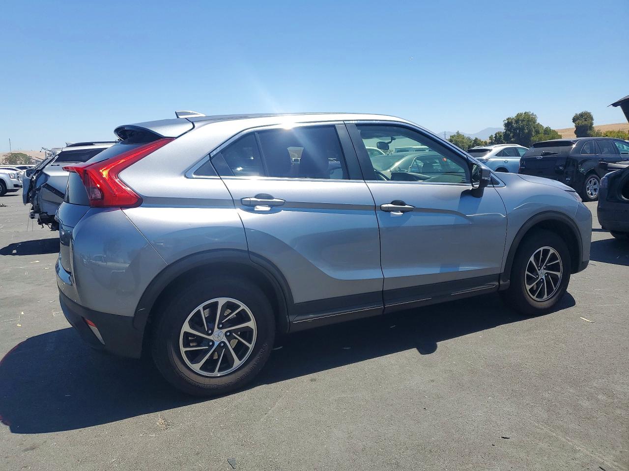 2020 MITSUBISHI ECLIPSE CROSS ES — снимка 3