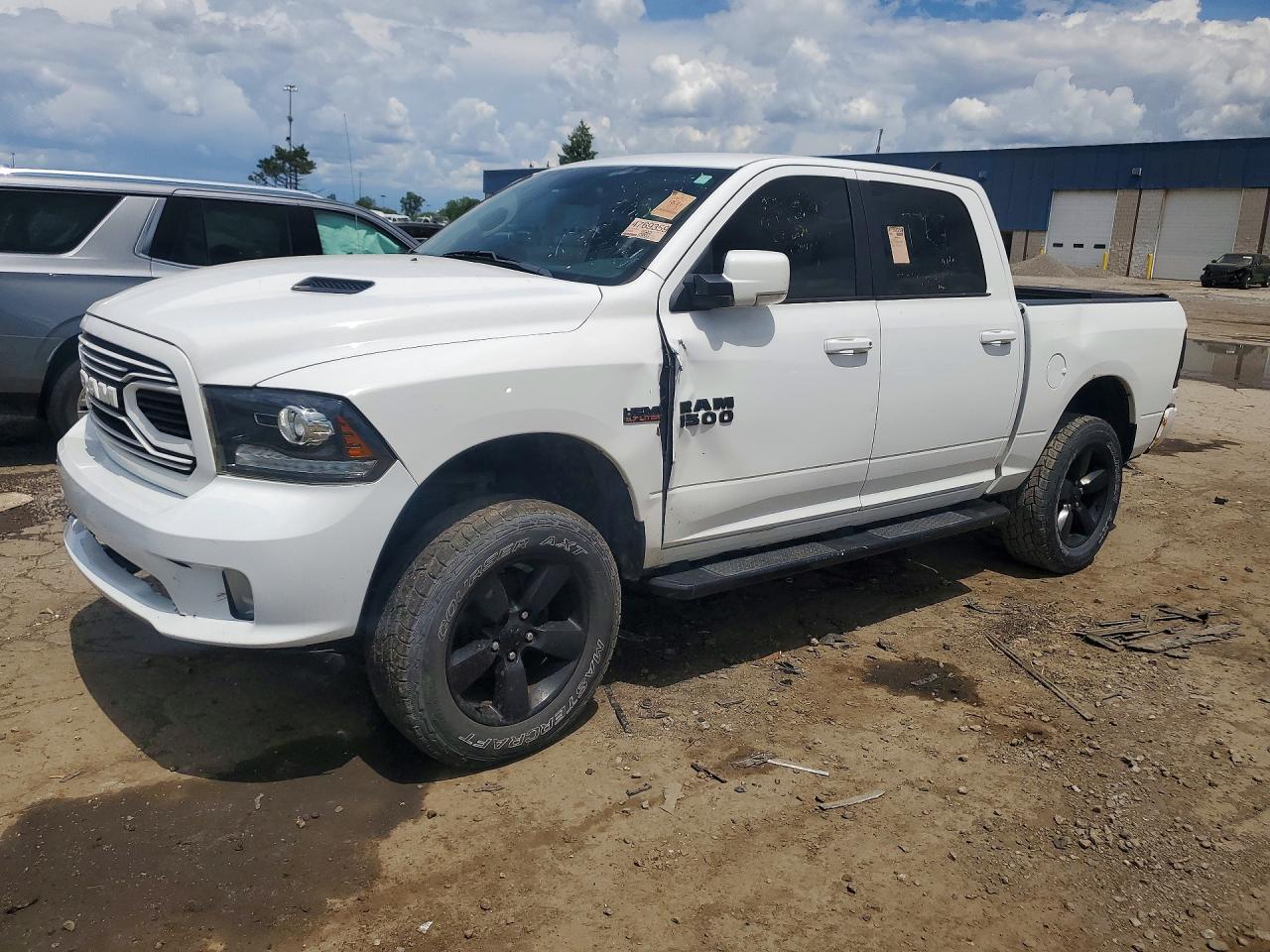 2018 RAM 1500 SPORT