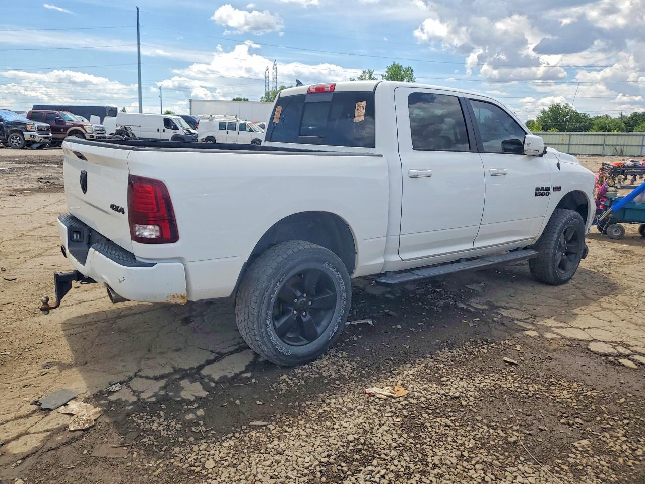 2018 RAM 1500 SPORT — снимка 3