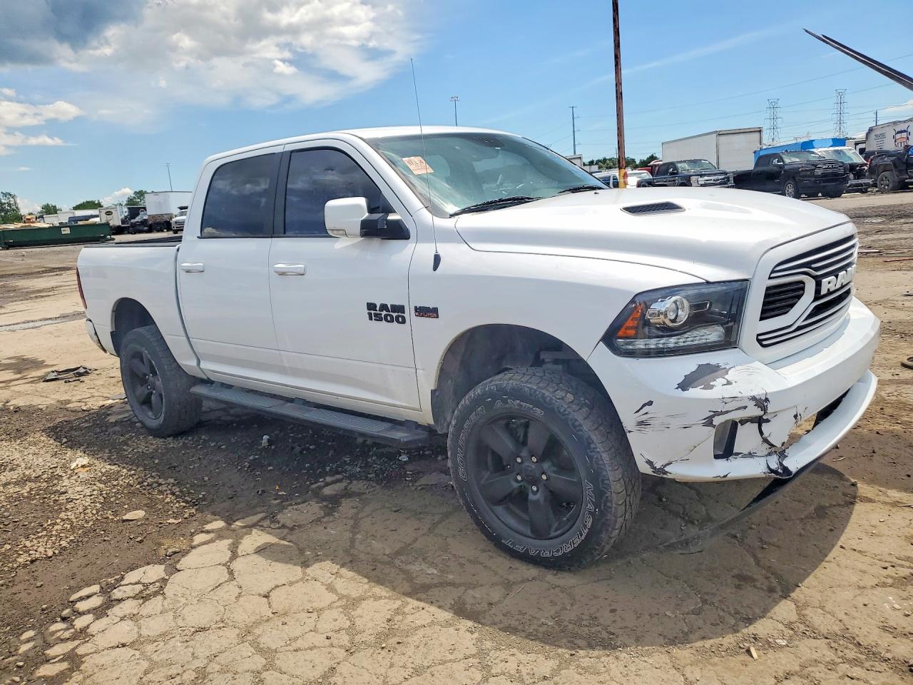 2018 RAM 1500 SPORT — снимка 4