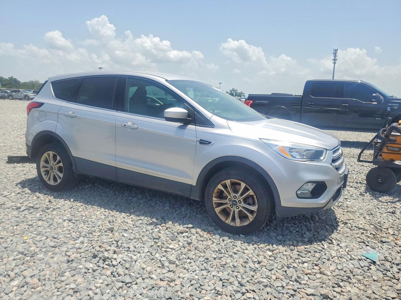 2019 FORD ESCAPE SE — снимка 4