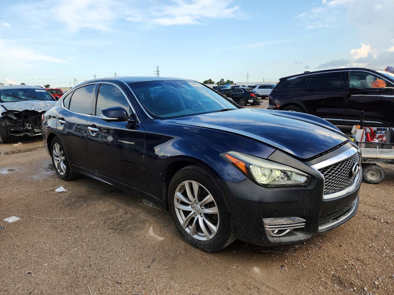2015 INFINITI Q70 3.7 — снимка 4