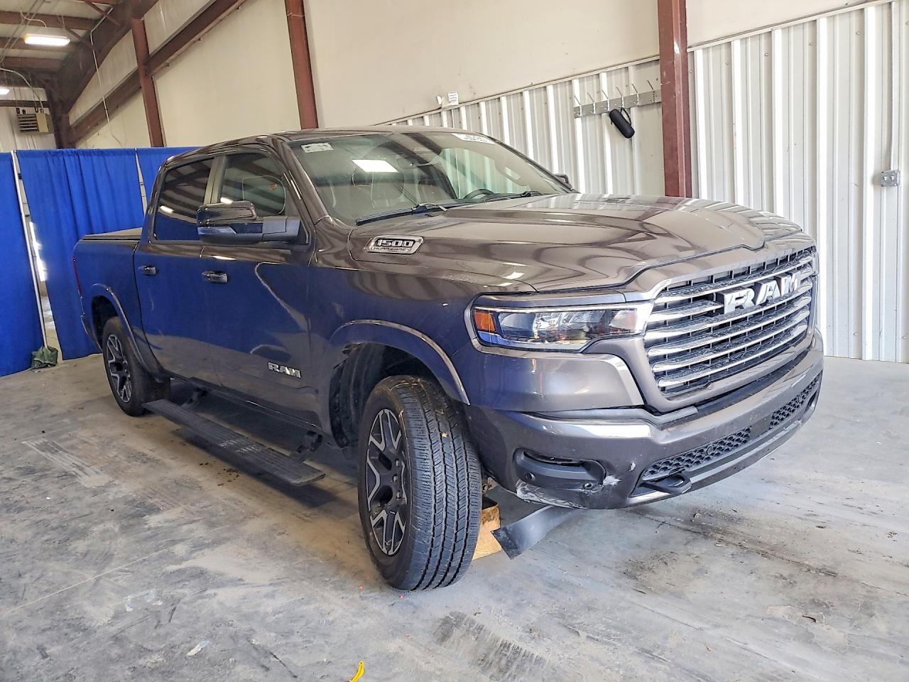 2026 RAM 1500 LARAMIE — снимка 4