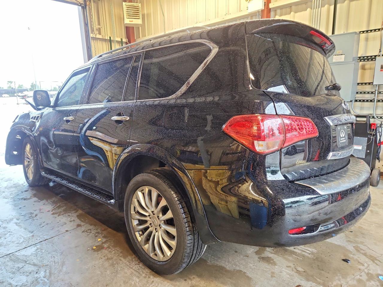 2016 INFINITI QX80 BASE — снимка 2
