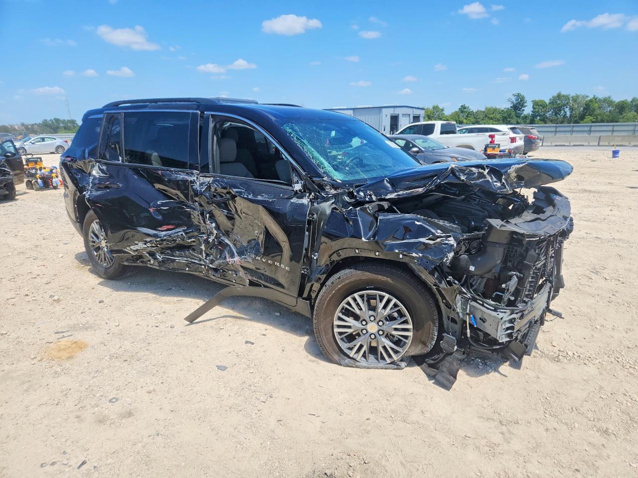 2026 CHEVROLET TRAVERSE LT — снимка 4