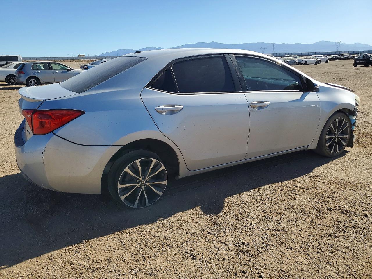 2017 TOYOTA COROLLA XSE — снимка 3