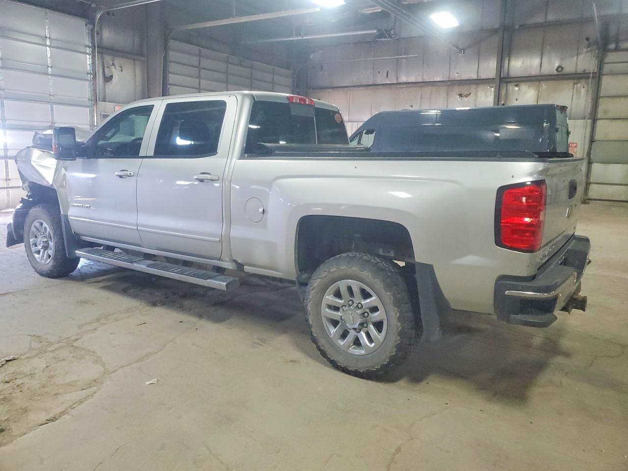 2017 CHEVROLET SILVERADO K3500 LT — снимка 2