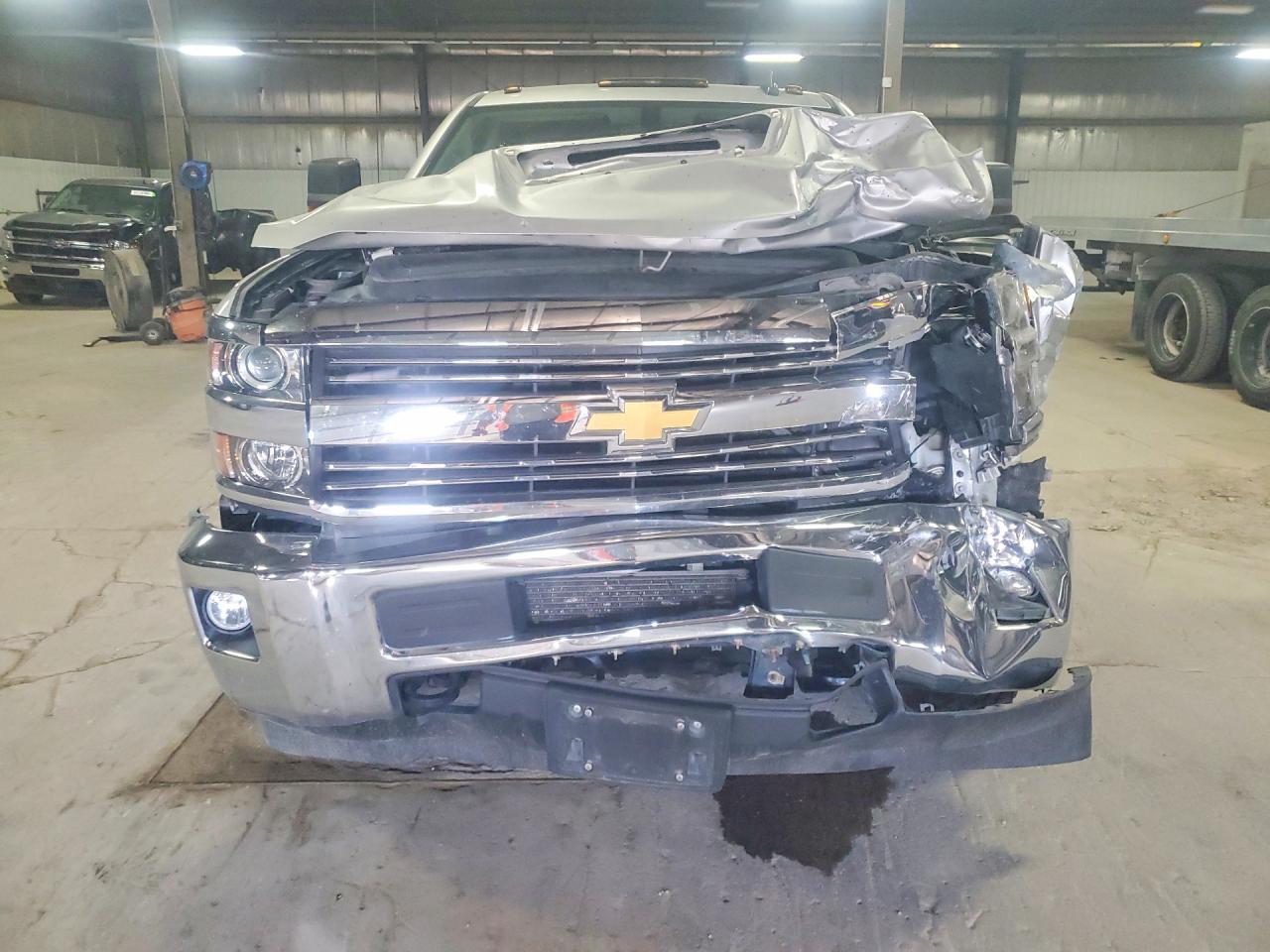 2017 CHEVROLET SILVERADO K3500 LT — снимка 5