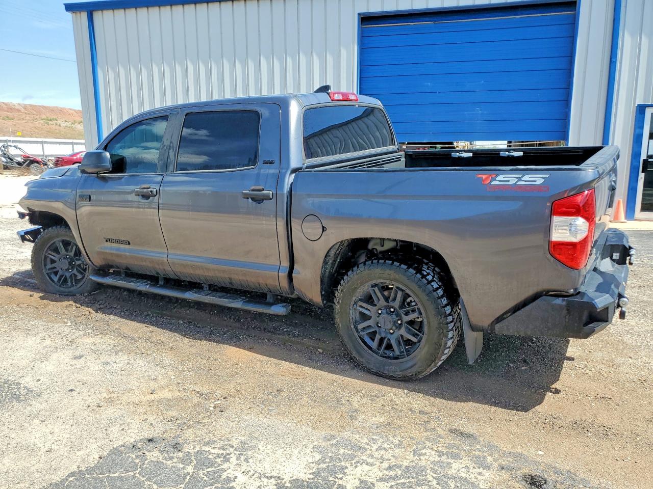 2021 TOYOTA TUNDRA CREWMAX SR5 — снимка 2