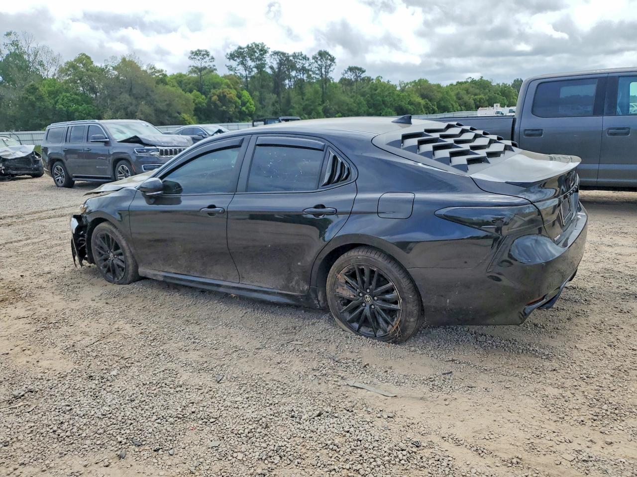 2023 TOYOTA CAMRY SE — снимка 2