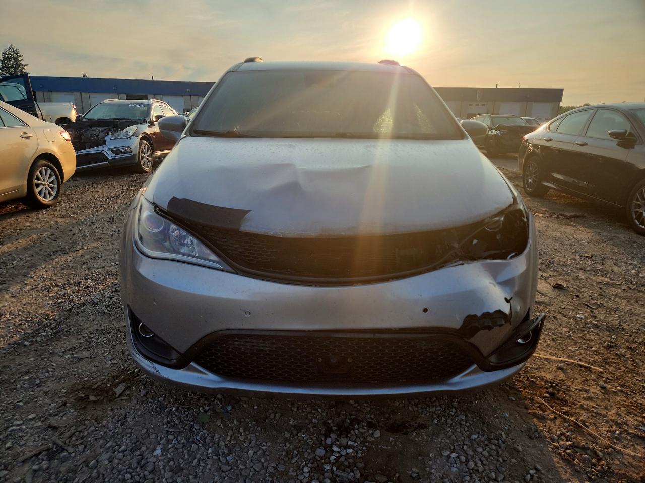 2019 CHRYSLER PACIFICA TOURING L PLUS — снимка 5