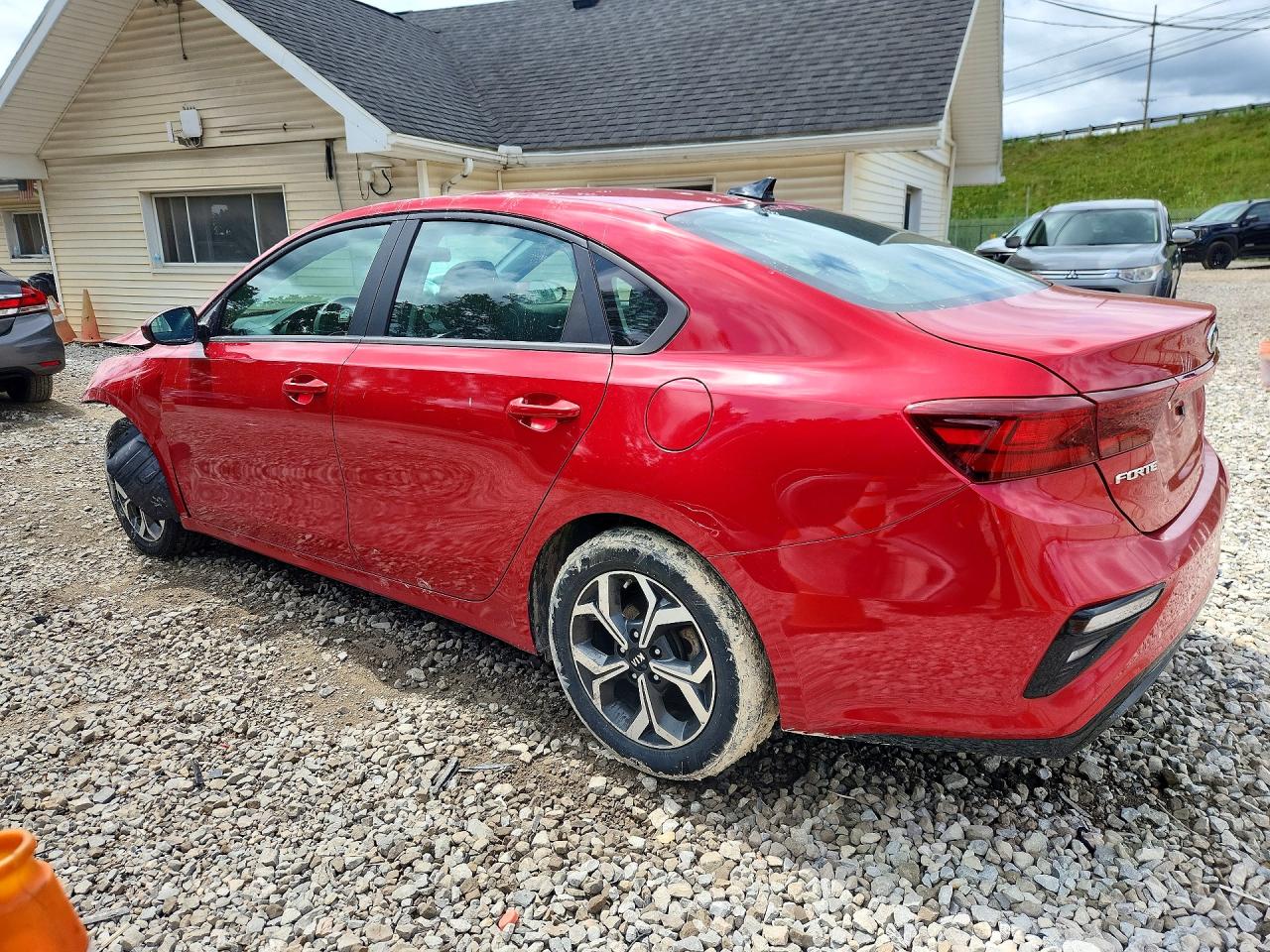 2021 KIA FORTE LXS — снимка 2