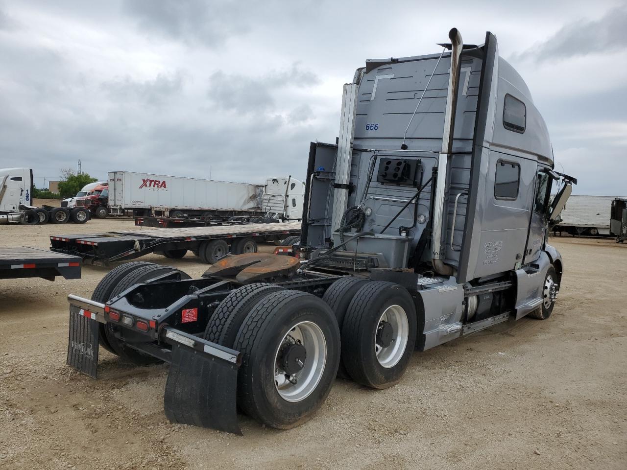 2022 VOLVO VN VNL — снимка 4