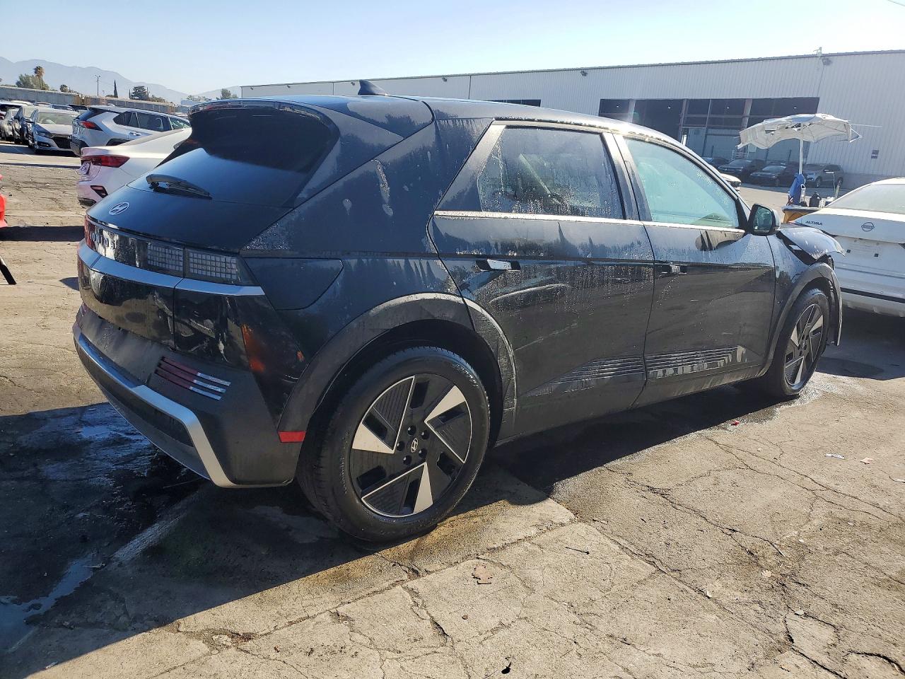 2025 HYUNDAI IONIQ 5 SE — снимка 3