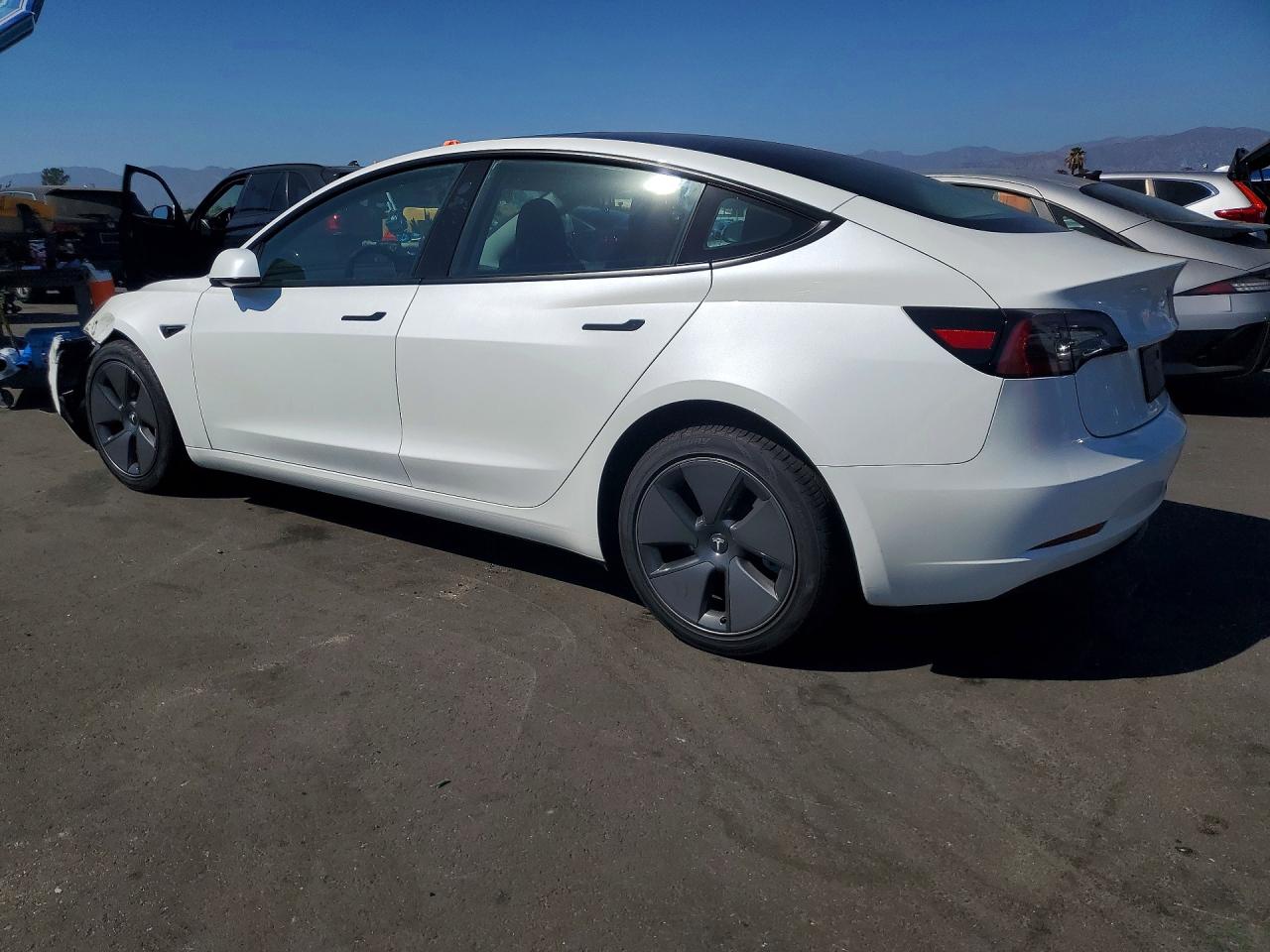 2023 TESLA MODEL 3 — снимка 2