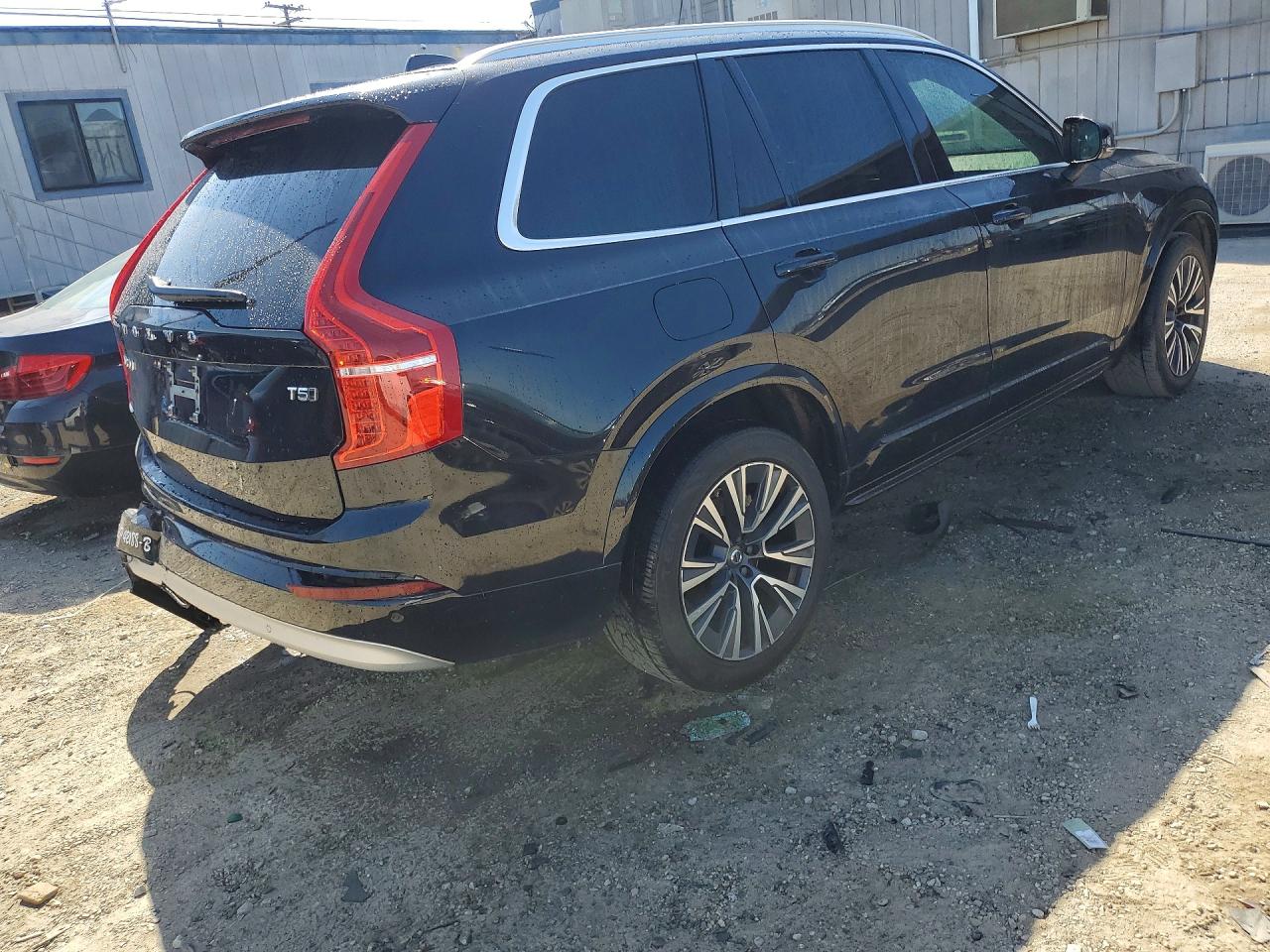 2022 VOLVO XC90 T5 MOMENTUM — снимка 3
