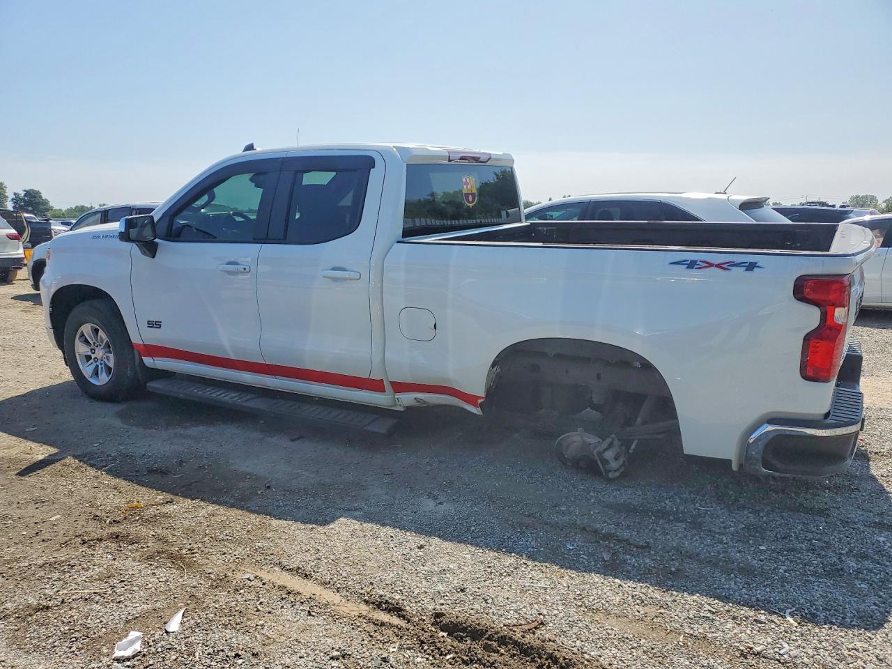 2023 CHEVROLET SILVERADO K1500 LT — снимка 2