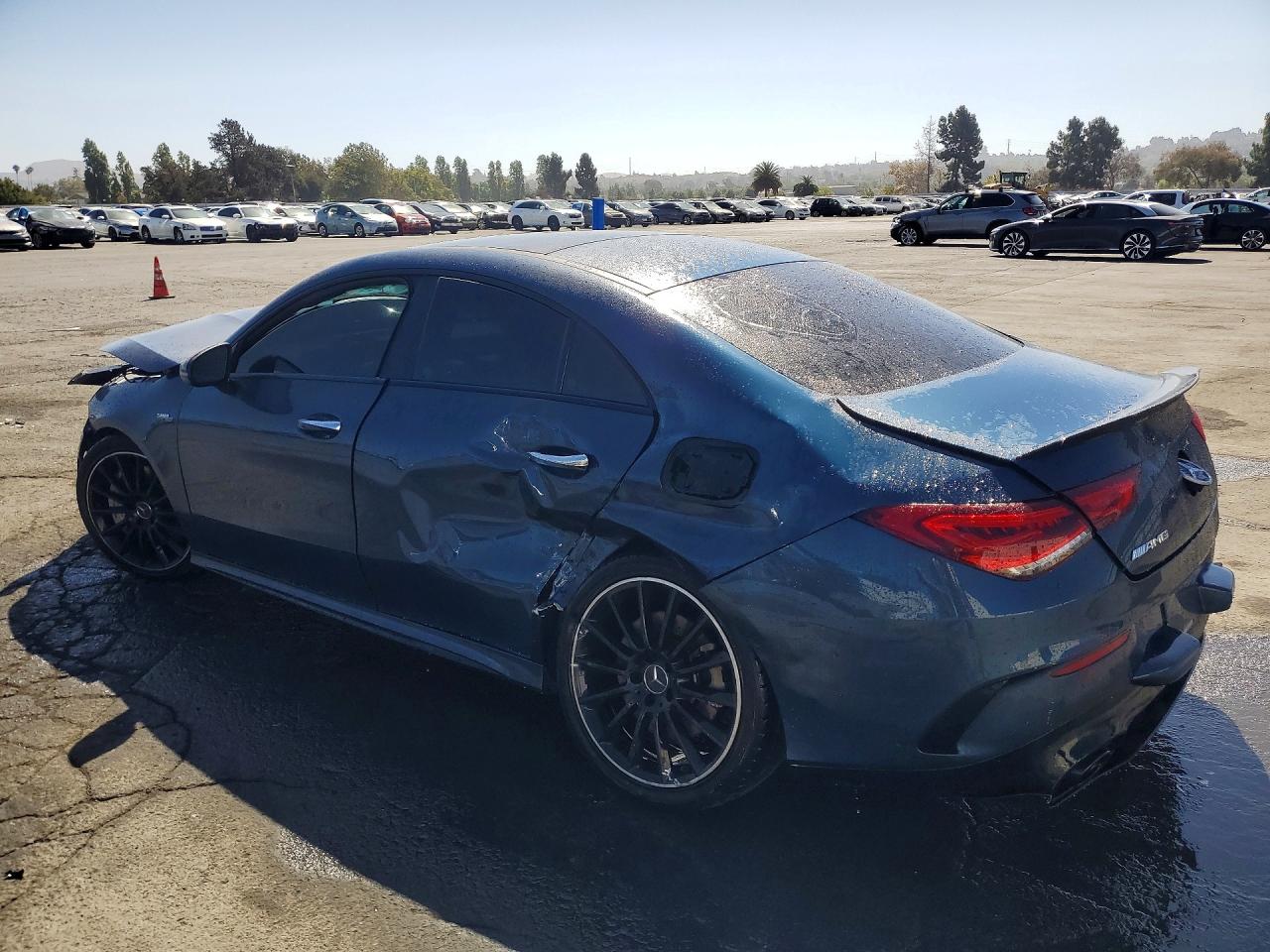 2020 MERCEDES-BENZ CLA AMG 35 4MATIC — снимка 2