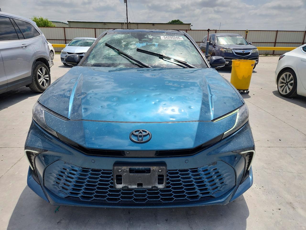 2025 TOYOTA CAMRY XSE — снимка 5