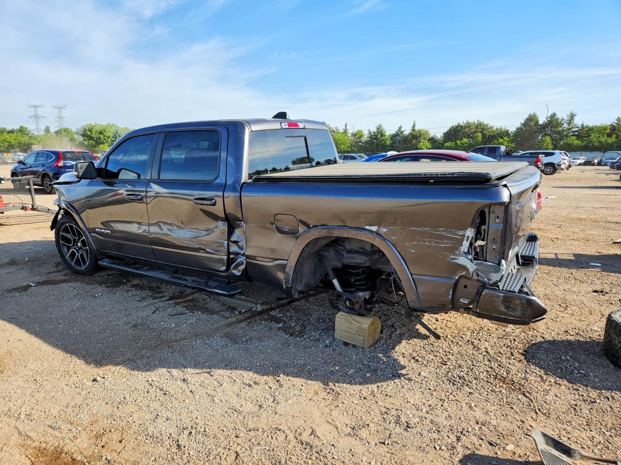 2021 RAM 1500 LARAMIE — снимка 2