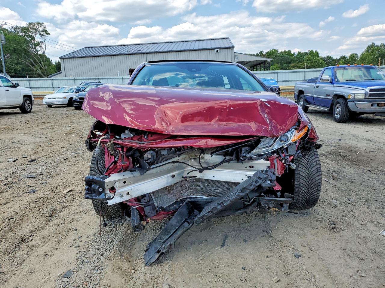 2021 TOYOTA CAMRY XLE — снимка 5
