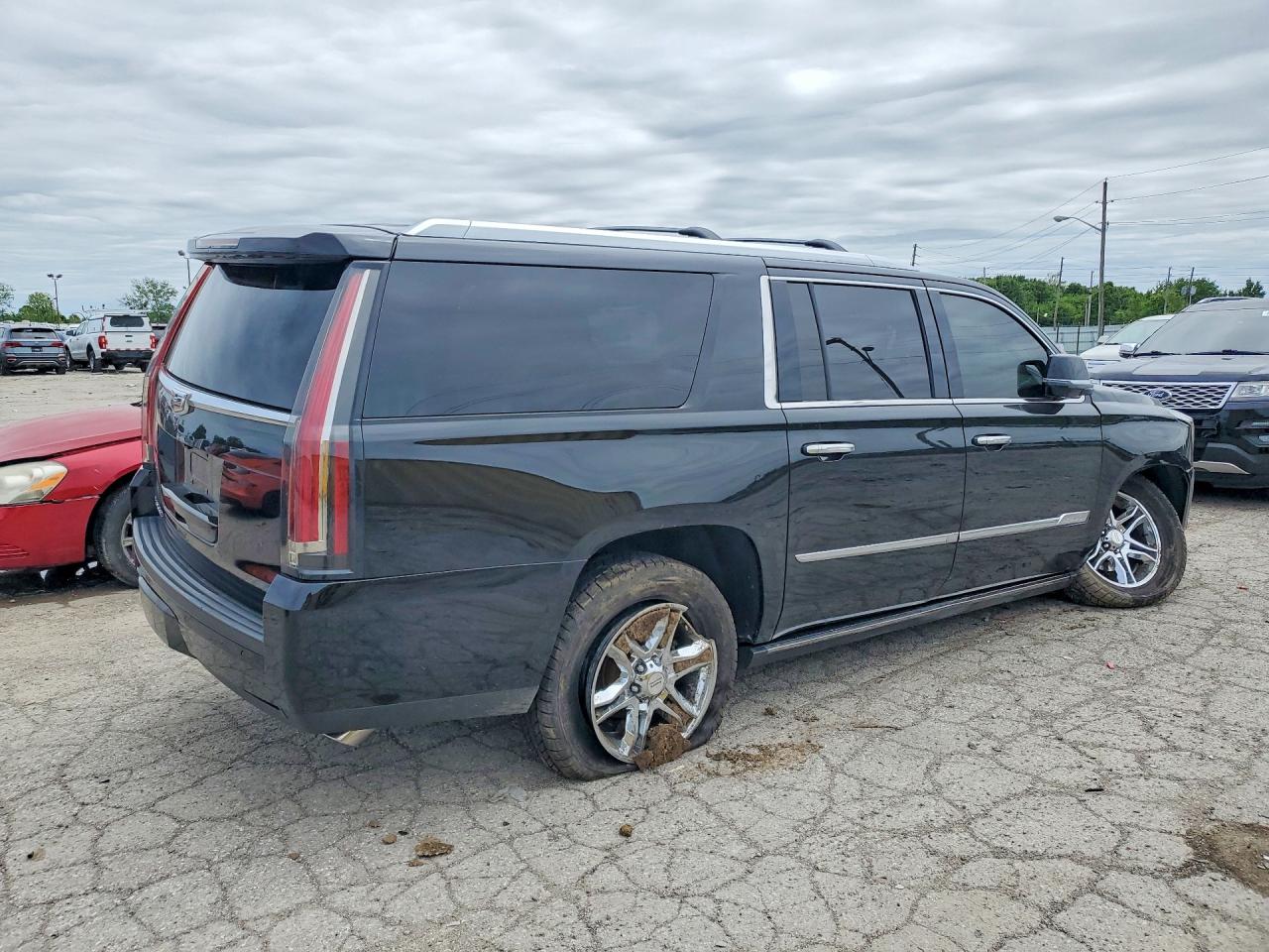 2017 CADILLAC ESCALADE ESV PLATINUM — снимка 3