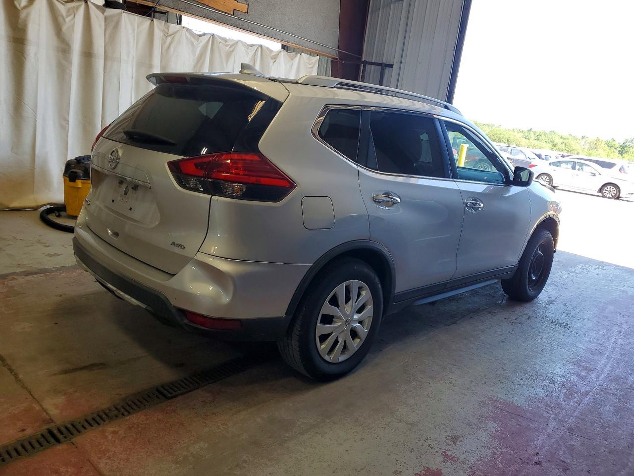2017 NISSAN ROGUE S — снимка 3