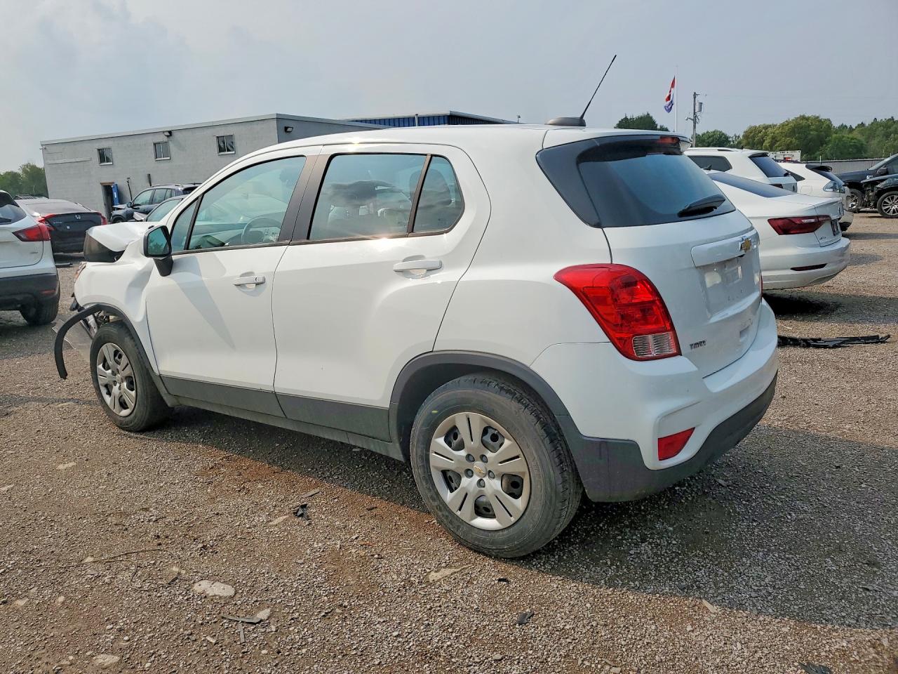 2018 CHEVROLET TRAX LS — снимка 2