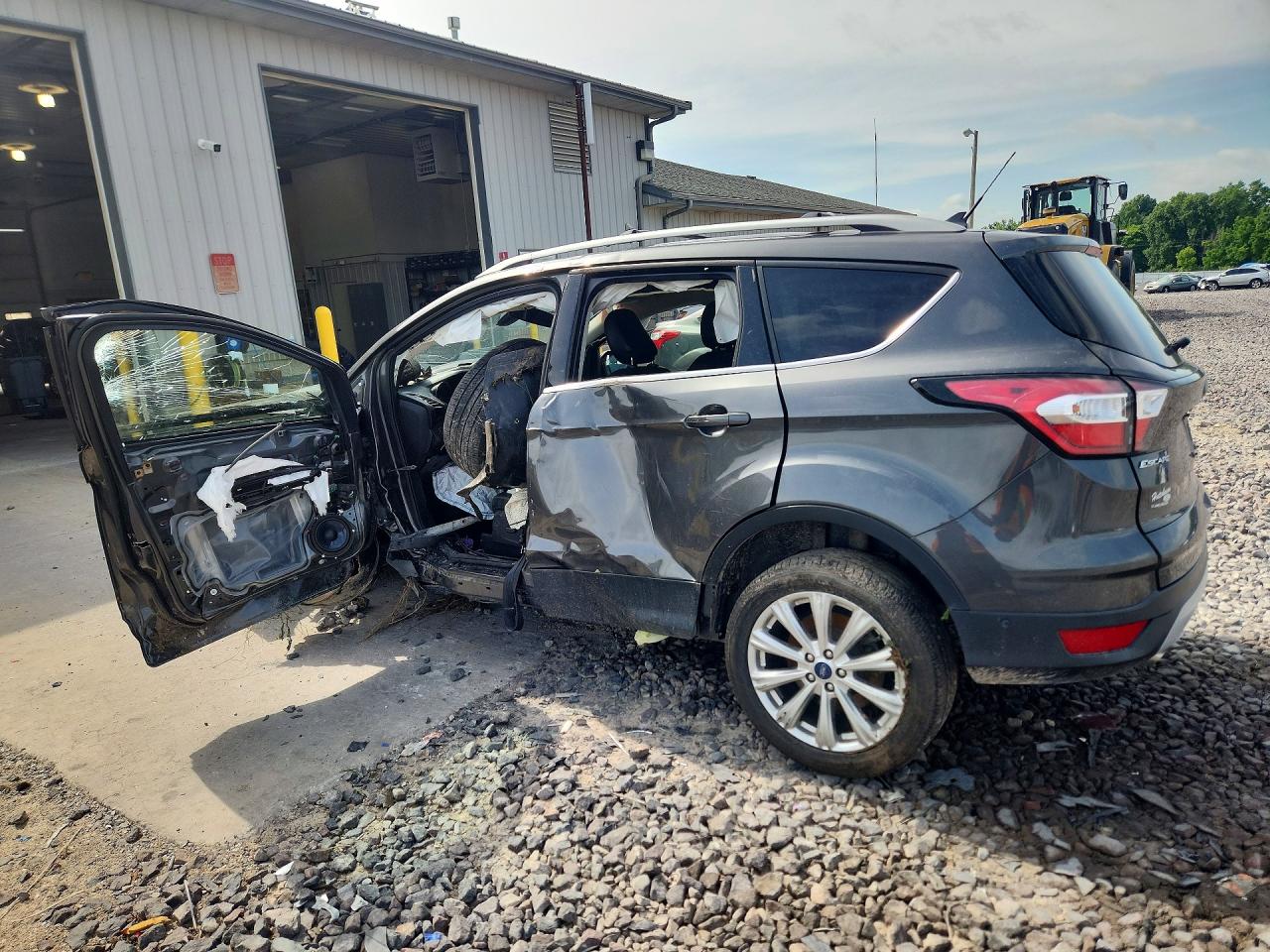 2018 FORD ESCAPE TITANIUM — снимка 2