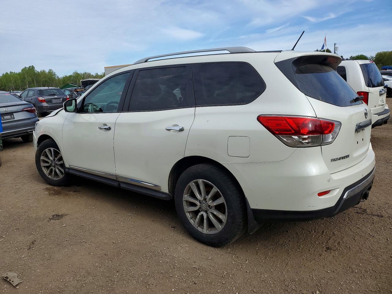 2015 NISSAN PATHFINDER S — снимка 2