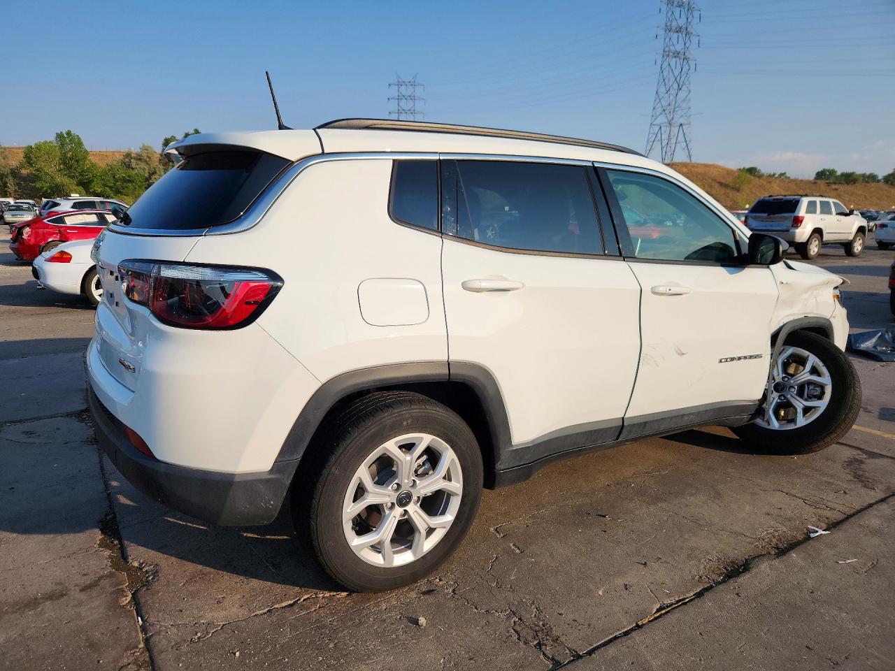 2025 JEEP COMPASS LATITUDE — снимка 3