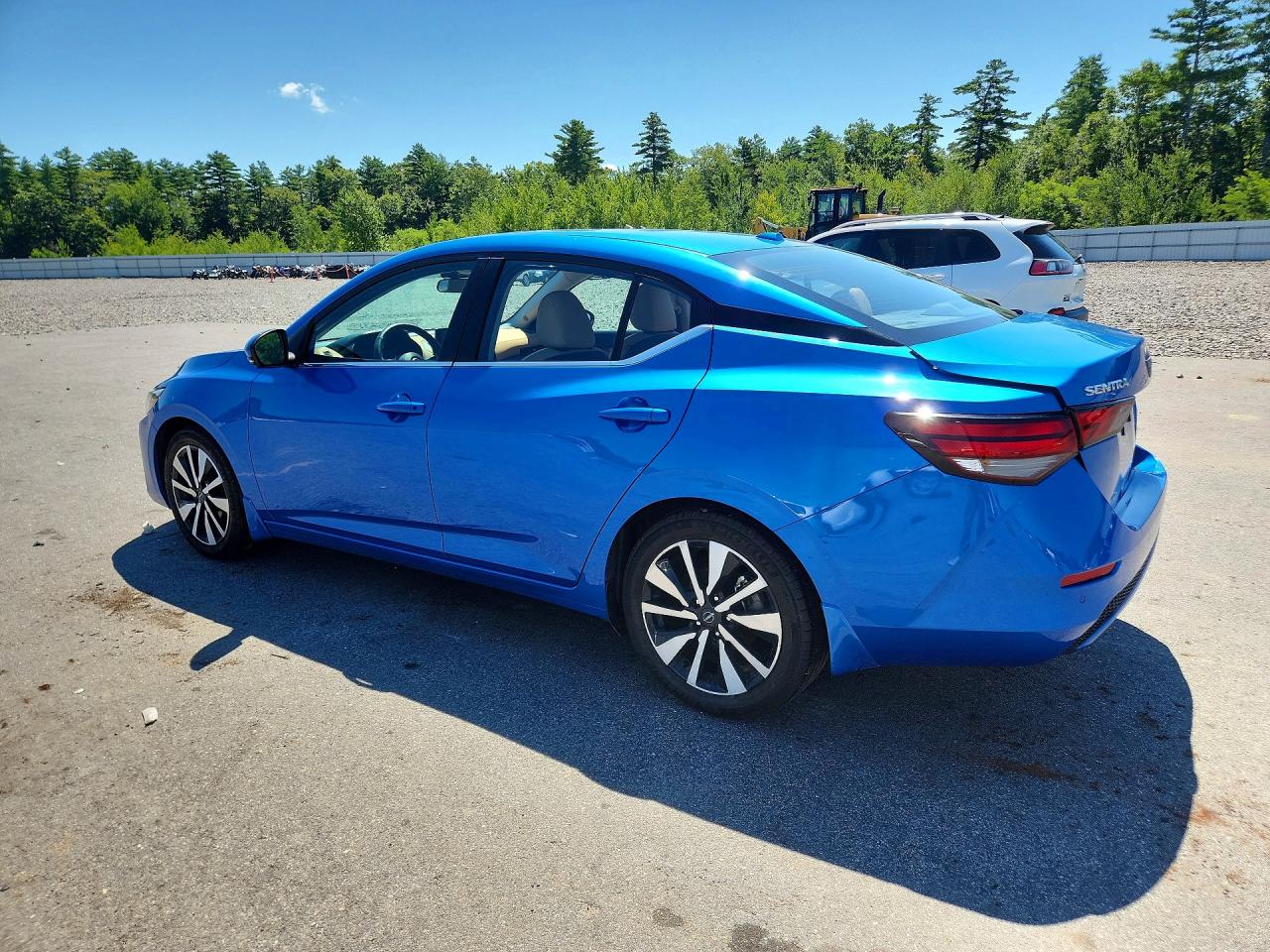 2025 NISSAN SENTRA SV — снимка 2