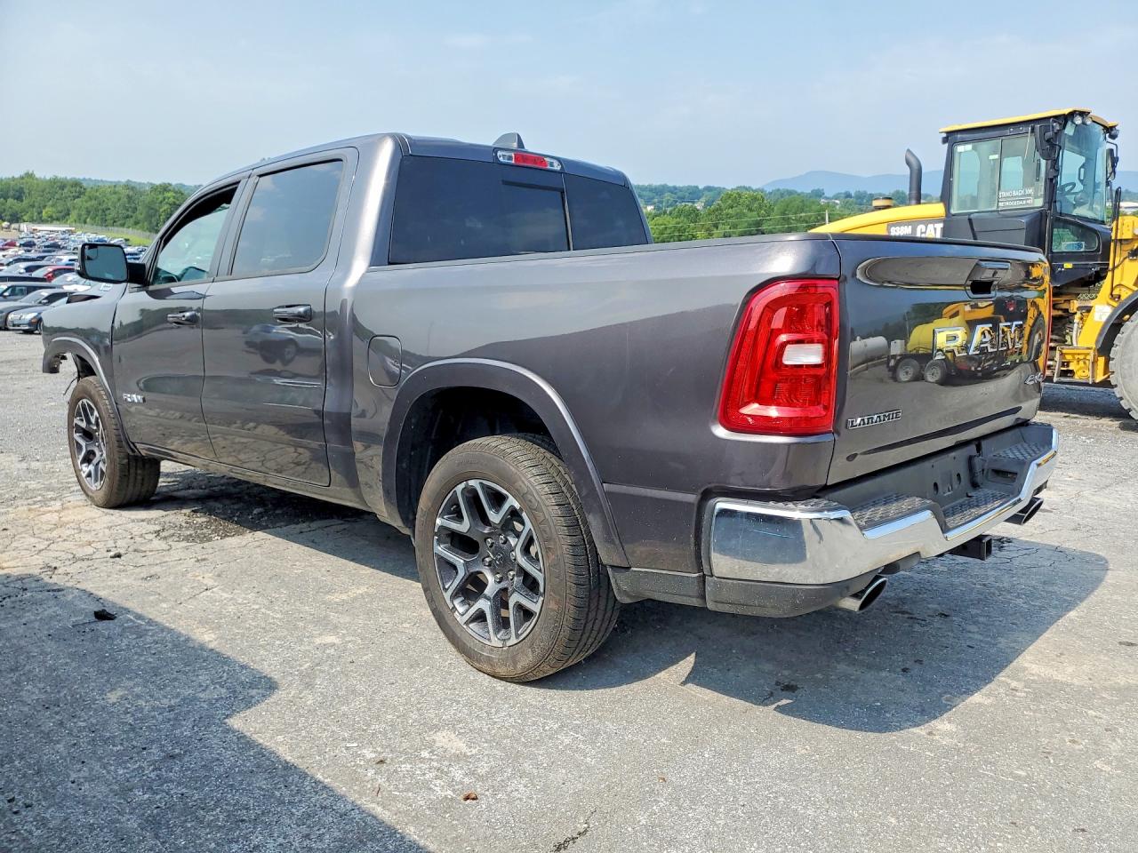2026 RAM 1500 LARAMIE — снимка 2