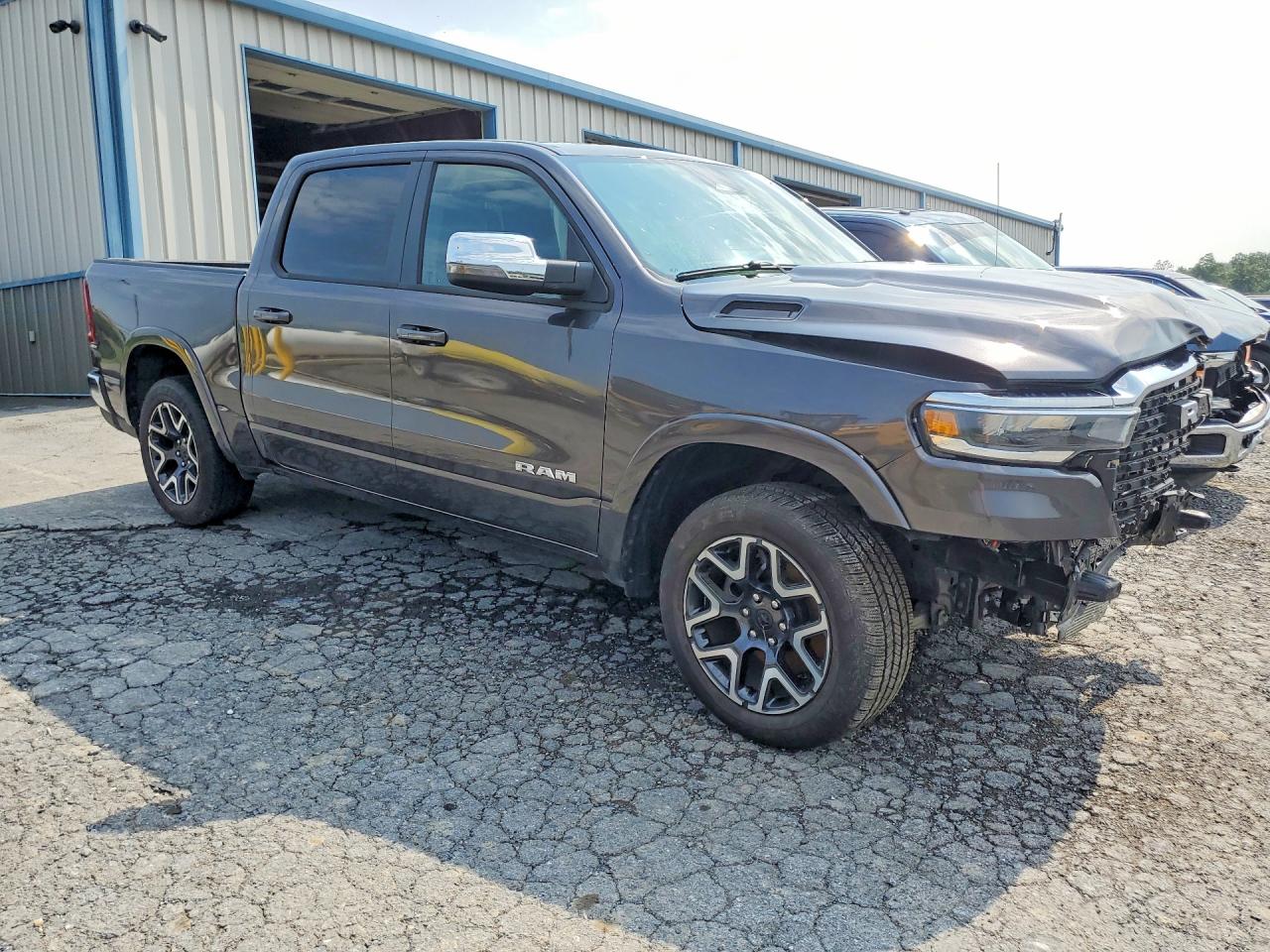 2026 RAM 1500 LARAMIE — снимка 4