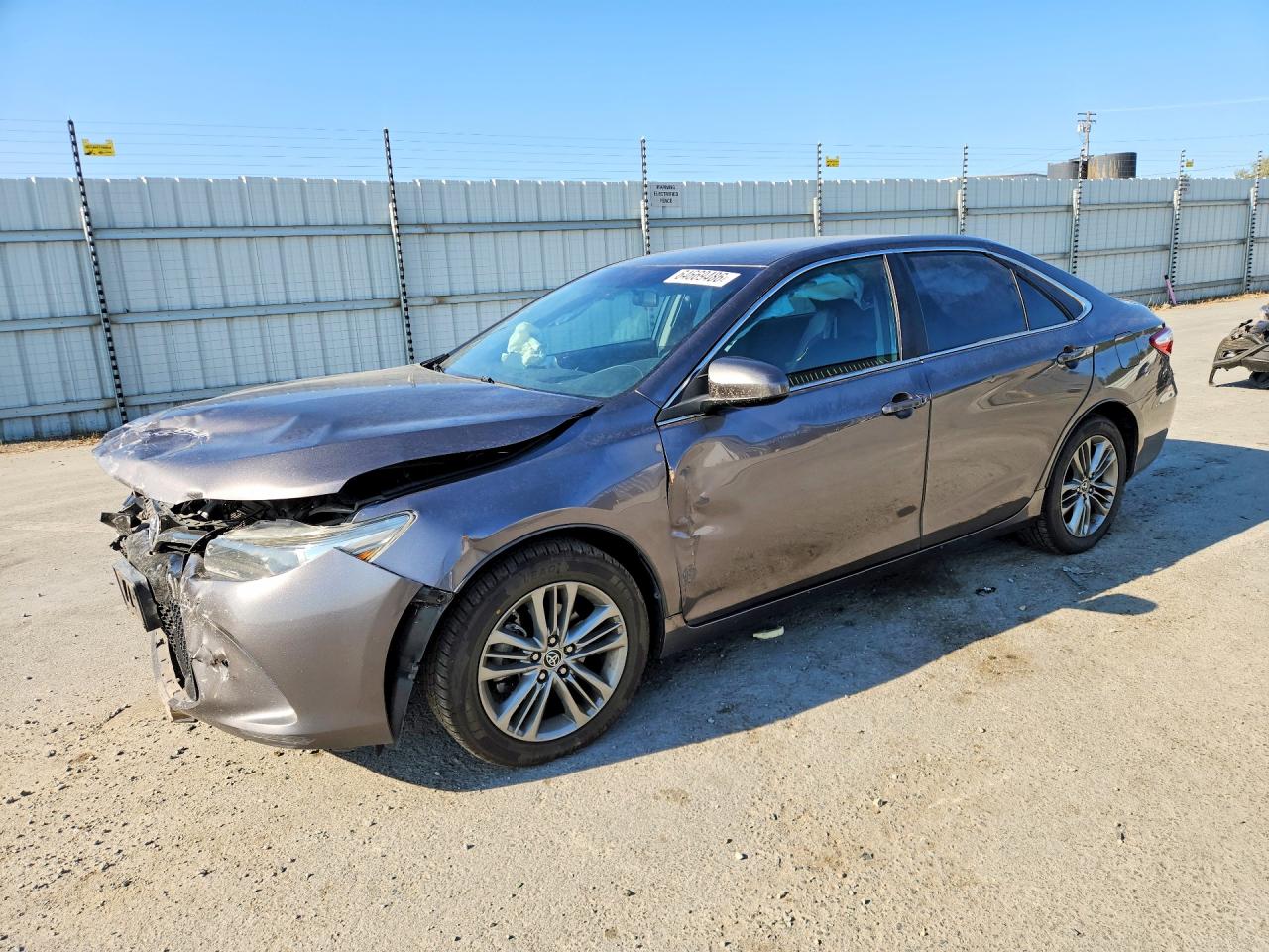 2016 TOYOTA CAMRY SE