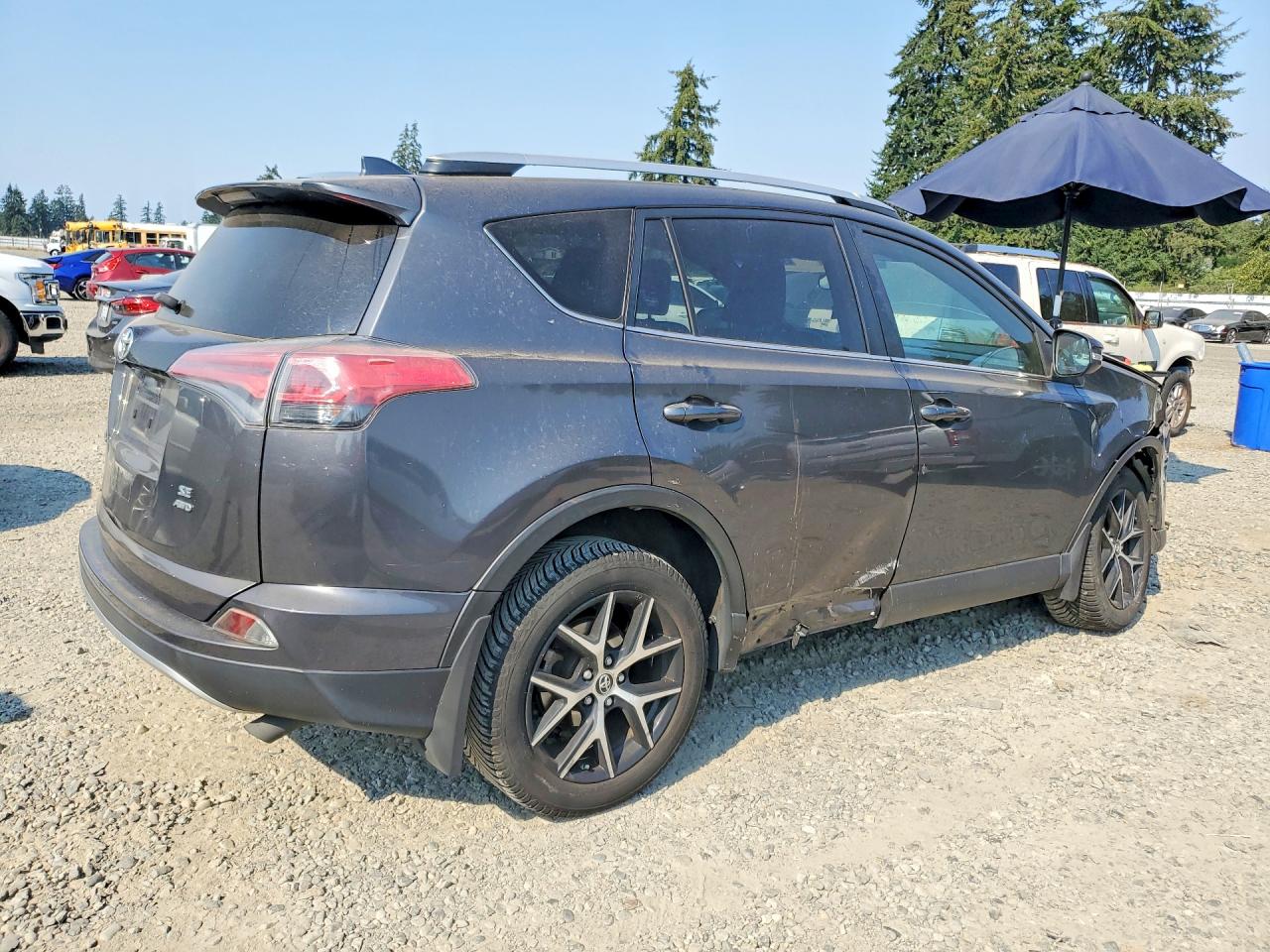2016 TOYOTA RAV4 SE — снимка 3