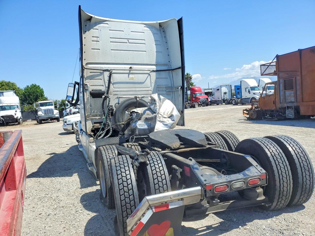 2024 VOLVO VNL — снимка 3