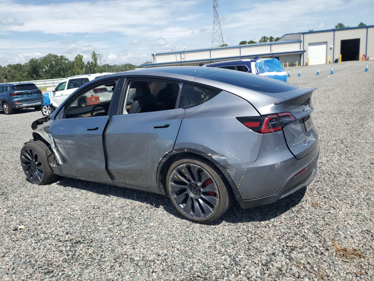2024 TESLA MODEL Y — снимка 2