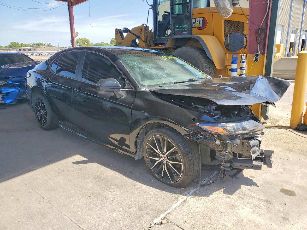 2021 TOYOTA CAMRY SE — снимка 4