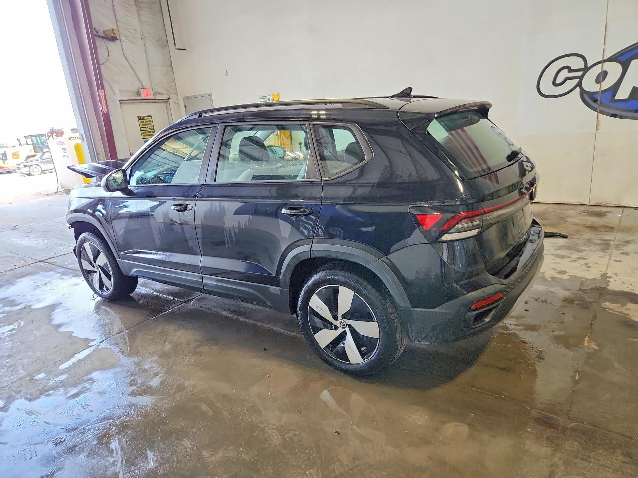 2025 VOLKSWAGEN TAOS S — снимка 2